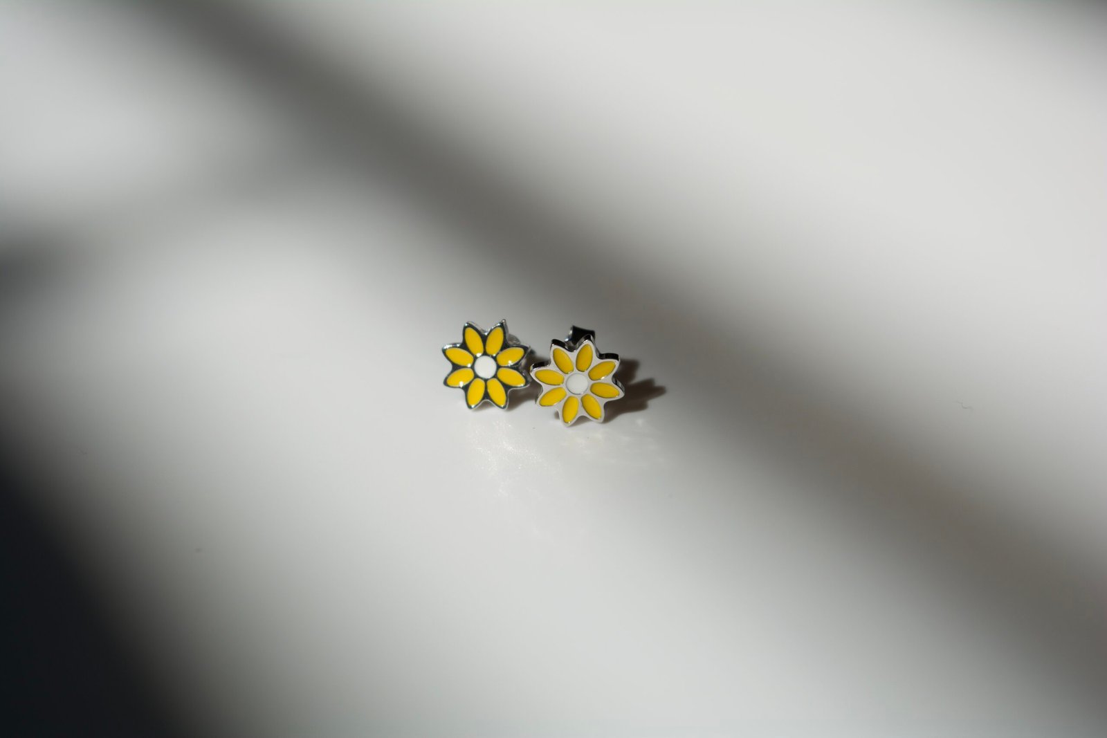 DAISY YELLOW Earrings DAISY YELLOW Earrings