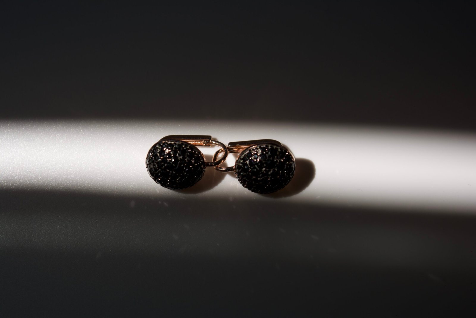 Chroma Σκουλαρίκια Χρυσά Chroma Σκουλαρίκια Χρυσά